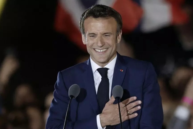 Tin Bộ Ngoại giao: Điện mừng Tổng thống Pháp Emmanuel Macron tái đắc cử