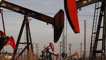 Giá dầu thô duy trì đà tăng mạnh, Brent hướng mốc 86 USD/thùng
