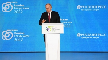Tổng thống Putin lên tiếng “thức tỉnh” châu Âu