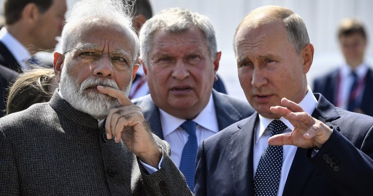 Ấn Độ “nín thở” chờ lệnh cấm vận dầu Nga của EU