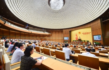 Ngày 14/11: Quốc hội biểu quyết thông qua Luật Dầu khí (sửa đổi)