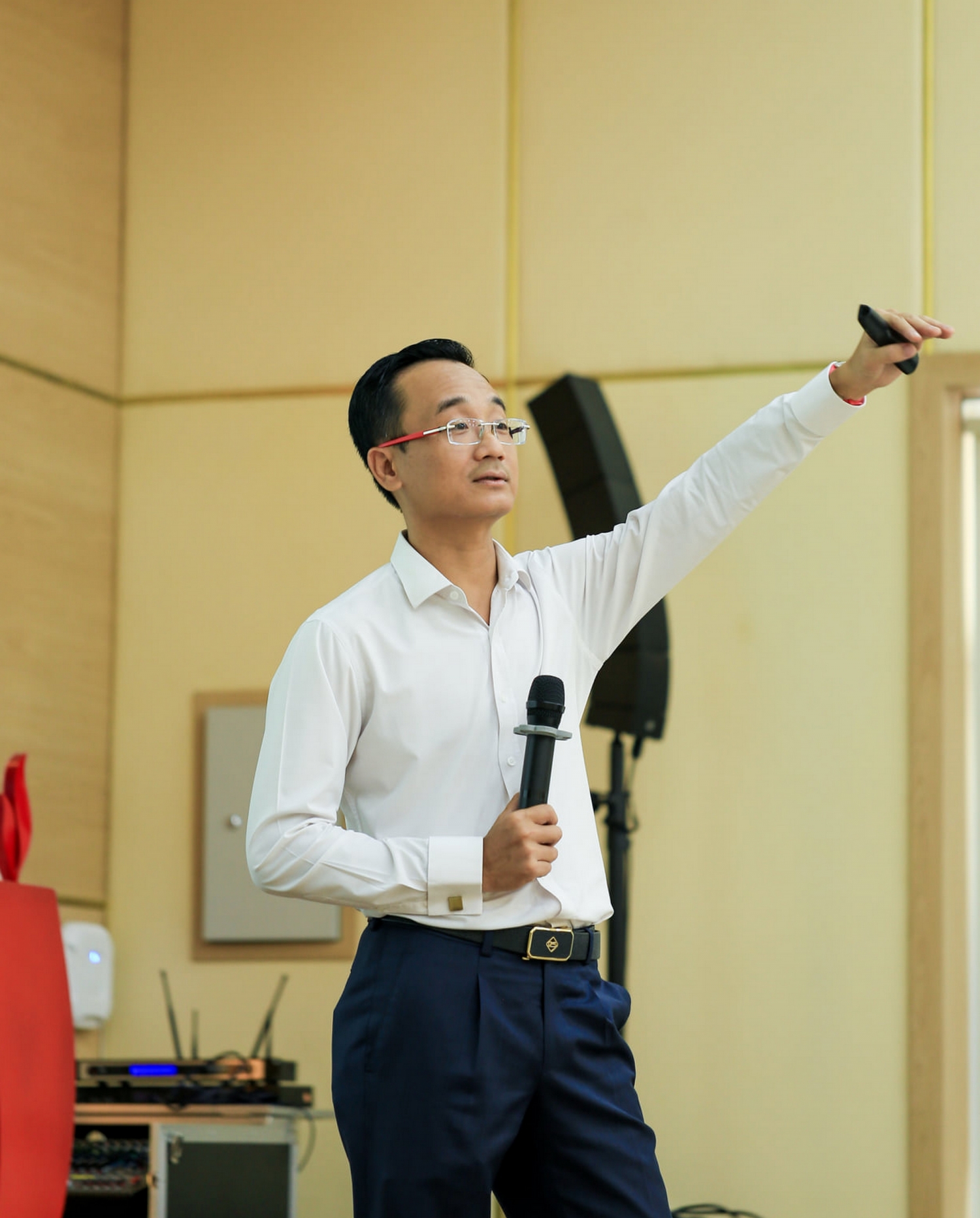 Chia sẻ của Bí thư Đảng ủy – Giám đốc KVT Trần Nhật Huy về “Quản trị Tuổi Thanh xuân”