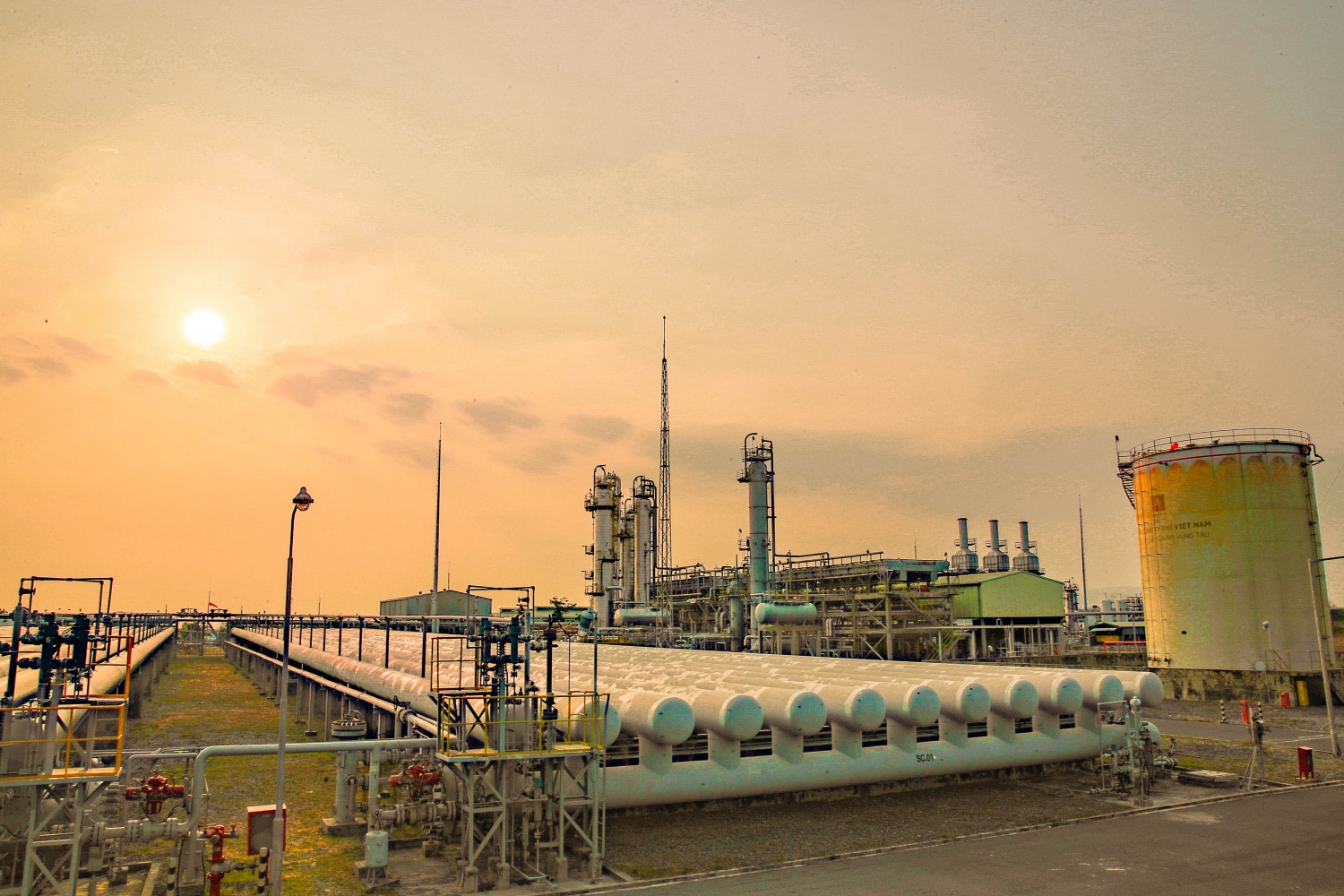 Nhà máy Xử lý khí Dinh Cố do KVT quản lý và điều hành
