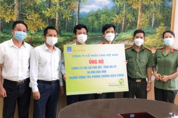 CNG Việt Nam tặng quà cho các đơn vị tuyến đầu chống dịch