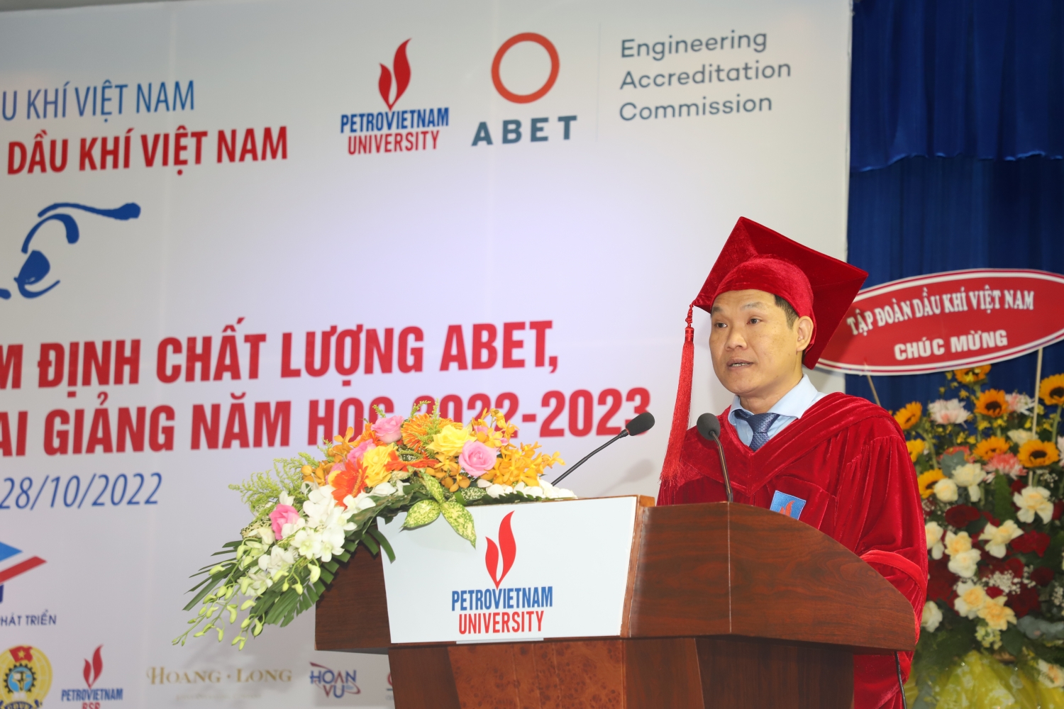 Lễ công bố đạt chuẩn kiểm định ABET, Lễ tốt nghiệp năm 2022 và khai giảng năm học mới, năm học 2022-2023,