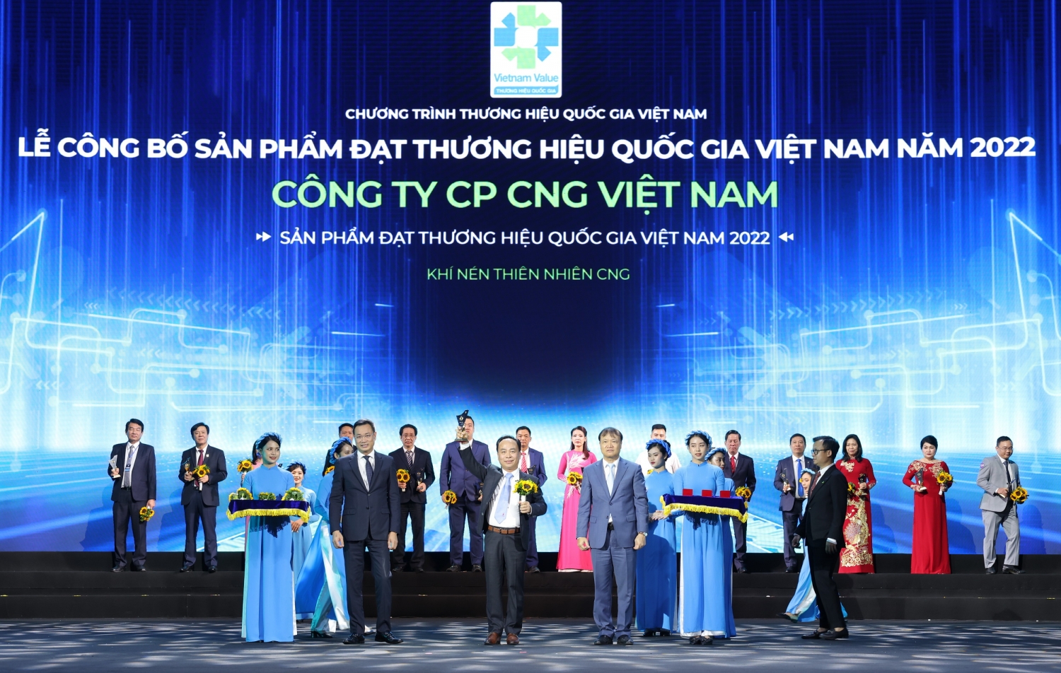 Công ty CP CNG Việt Nam nhận vinh danh Thương hiệu quốc gia Việt Nam năm 2022