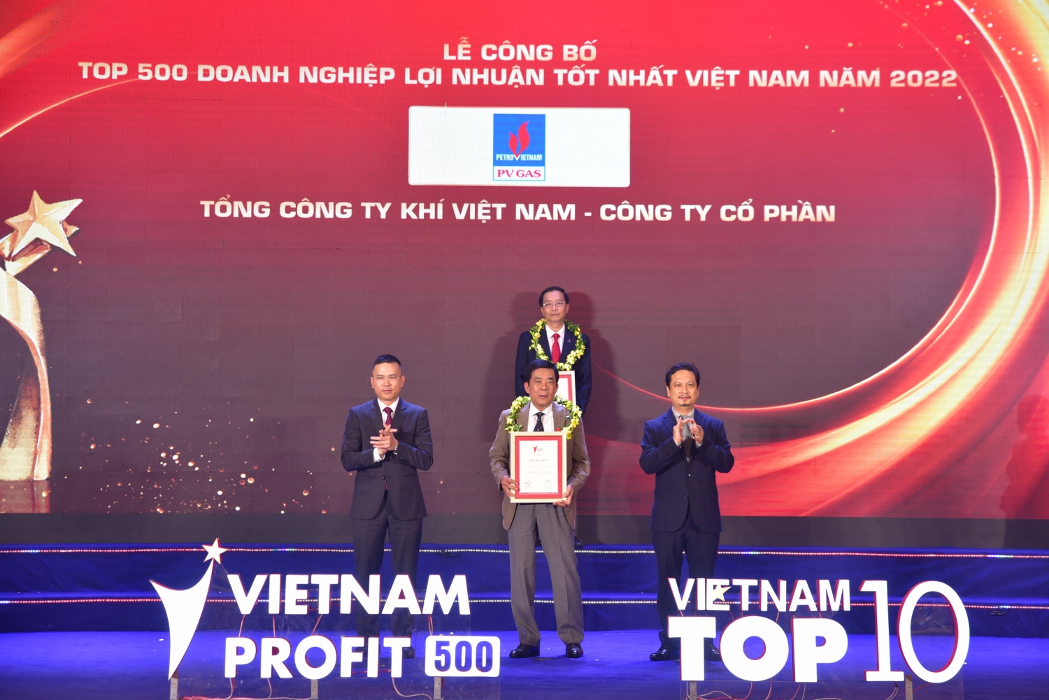 PV GAS được vinh danh trong 20 doanh nghiệp lợi nhuận tốt nhất Bảng xếp hạng Profit500 Việt Nam năm 2022