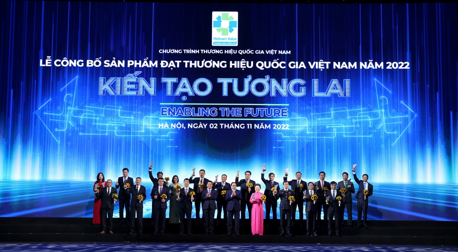 Thủ tướng Chính phủ Phạm Minh Chính chúc mừng các doanh nghiệp hàng đầu Việt Nam