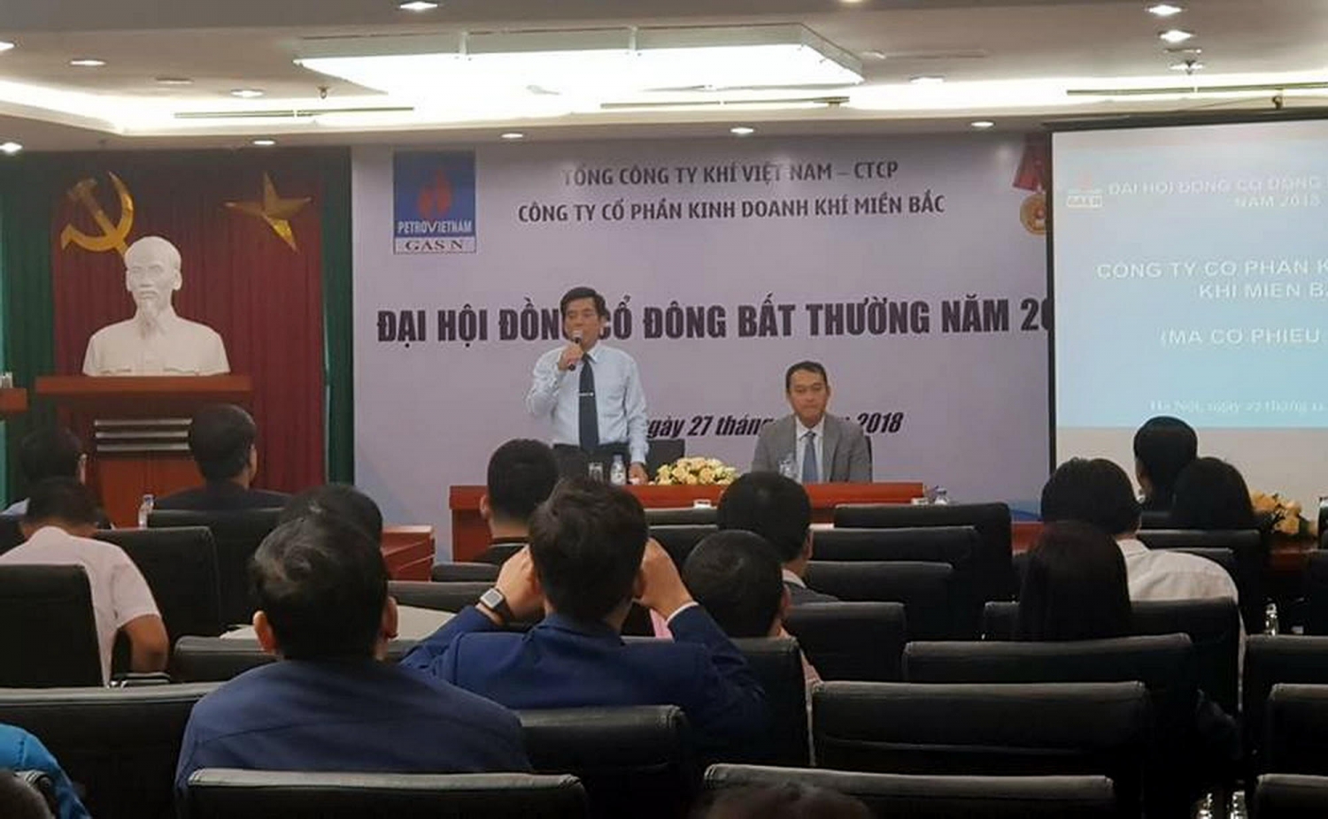 thong qua phuong an phat hanh co phan rieng le ban cho pv gas
