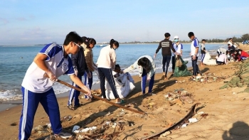 Hiệu quả từ những mô hình thu gom rác nhựa trên biển Việt Nam