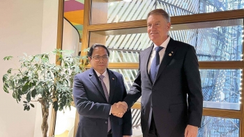Thủ tướng Chính phủ Phạm Minh Chính gặp Tổng thống Romania Klaus Iohannis