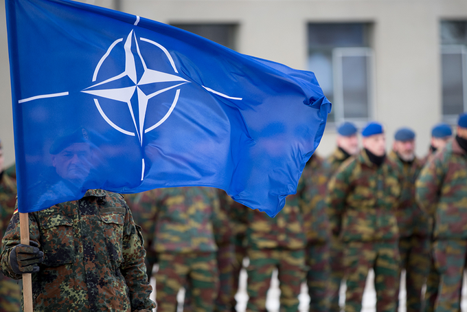 NATO sẵn sàng cho kịch bản đối đầu trực tiếp với Nga - 1