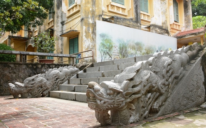 Thành bậc điện Kính Thiên và 3 bảo vật quốc gia tại Hoàng Thành Thăng Long
