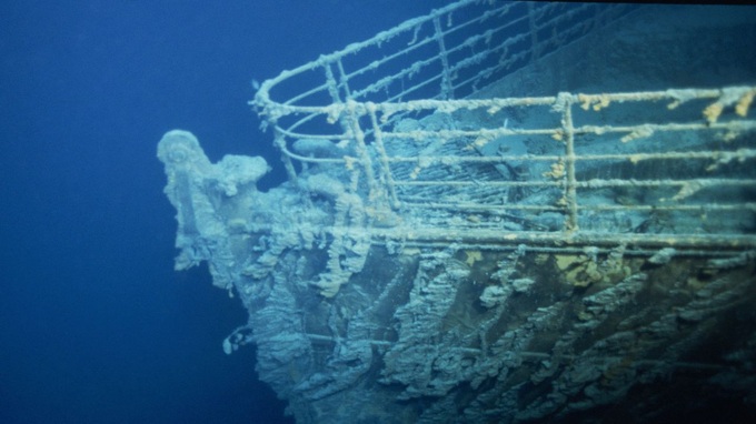 Giải mã vệt sáng bí ẩn gần xác tàu Titanic dưới đáy đại dương - 1