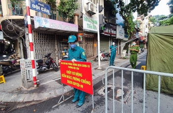Hà Nội: Phong tỏa 1 đoạn phố Đội Cấn do liên quan chùm ca nhiễm SARS-CoV-2