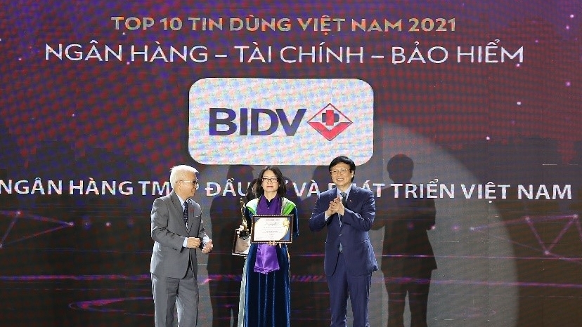 Thẻ tín dụng BIDV Visa Platinum Cashback Online lọt Top 10 Tin dùng Việt Nam 2021