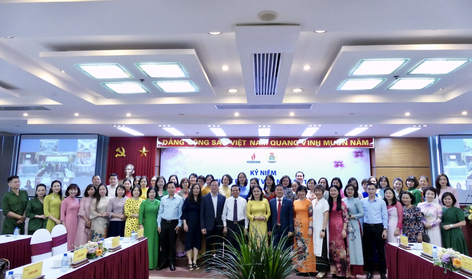 Công đoàn Dầu khí Việt Nam tổ chức nói chuyện chuyên đề “Phụ nữ thời kỳ công nghiệp 4.0”