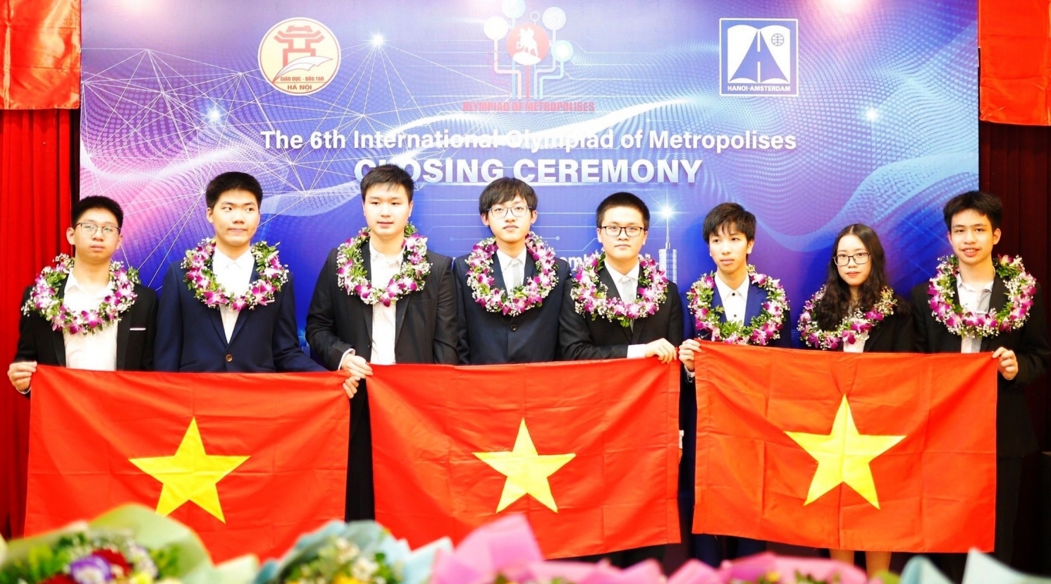 Học sinh Hà Nội đoạt cúp Bạc đồng đội kỳ thi Olympic quốc tế IOM 2021