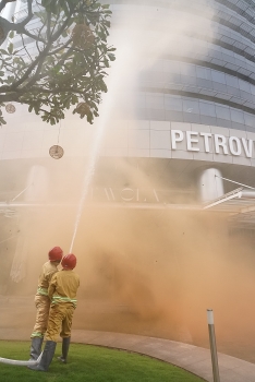 [Ảnh] Diễn tập chữa cháy và cứu nạn cứu hộ tại tòa nhà Petrovietnam