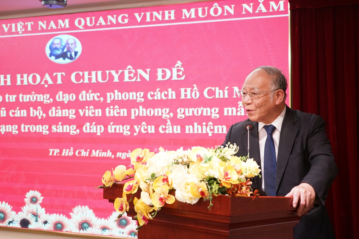 Đảng bộ BIENDONG POC: Đẩy mạnh học tập và làm theo tấm gương Chủ tịch Hồ Chí Minh vĩ đại