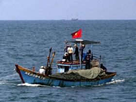 PVFCCo ủng hộ ngư dân Quảng Ngãi bám biển Trường Sa, Hoàng Sa 200 triệu đồng
