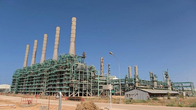 Sản lượng dầu của Libya tăng lên 860.000 thùng sau khi các cảng mở cửa trở lại