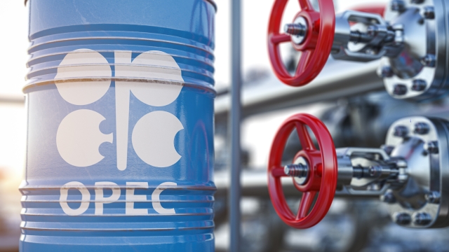 OPEC+ sẽ cân nhắc giữ nguyên hoặc tăng nhẹ sản lượng dầu cho tháng 9