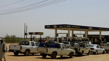Giá xăng dầu tại Sudan giảm mạnh