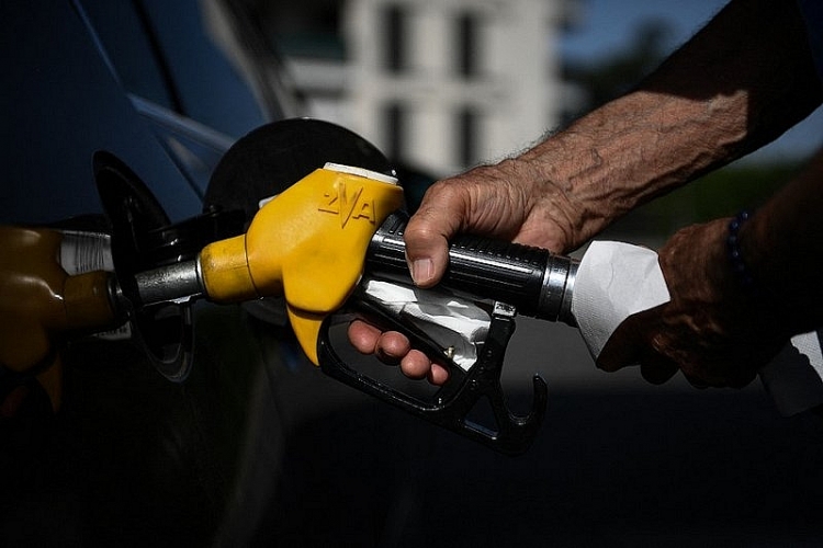 Giá xăng dầu tăng mạnh tại Jamaica
