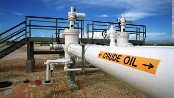 Giá dầu thô tiếp tục ghi nhận tuần tăng vọt
