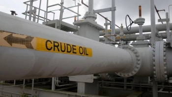 Giá dầu thô giảm mạnh do áp lực chốt lời và đồng USD phục hồi