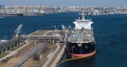 Doanh thu từ dầu của Nga bắt đầu giảm khi giá dầu Urals chiết khấu mạnh