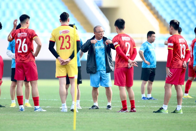 Văn Hậu và Văn Quyết hội quân, đội tuyển Việt Nam chờ đấu Dortmund - 1