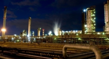 Ý xem xét quốc hữu hóa nhà máy lọc dầu của Lukoil