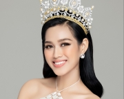 Hoa hậu Đỗ Thị Hà gấp rút luyện tập thi Miss World 2021