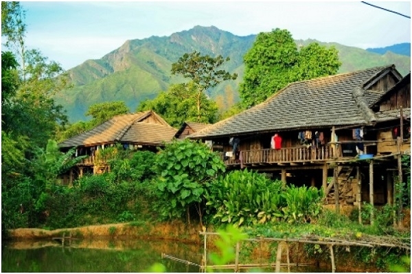 The beauty of the ancient villages of Mai Chau - Hoa Binh
