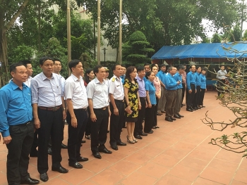 Công đoàn Dầu khí Việt Nam dâng hương tại đền thờ lãnh tụ Nguyễn Đức Cảnh