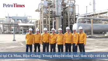 Thường trực Hội Dầu khí Việt Nam đi thực tế các công trình Dầu khí tại Cà Mau