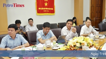 Tổng giám đốc Lê Mạnh Hùng làm việc với Cụm Khí - Điện - Đạm Cà Mau